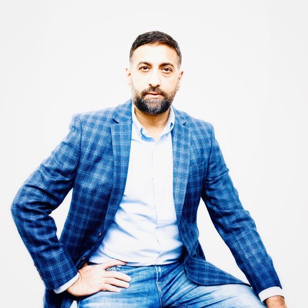 Jay Arora, Associate